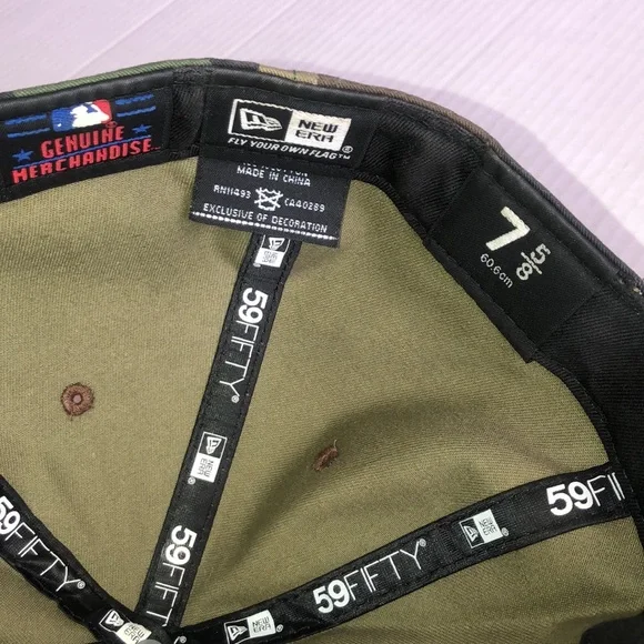 New Era Camo Sox Fitted Cap - Picture 7 of 8